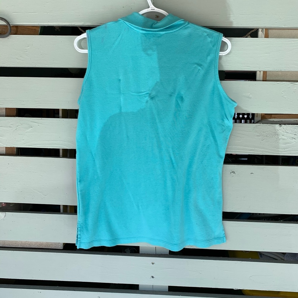 Top with lovely glittery zip